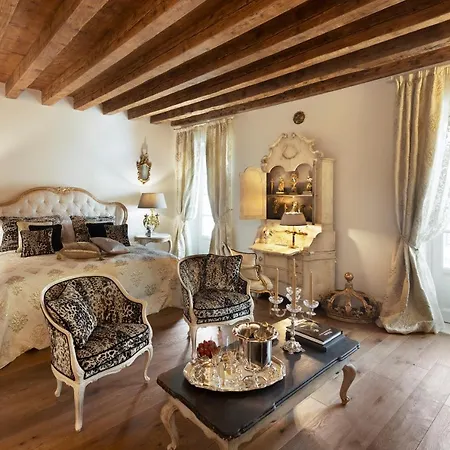 Antica Dimora Desenzano * Desenzano del Garda